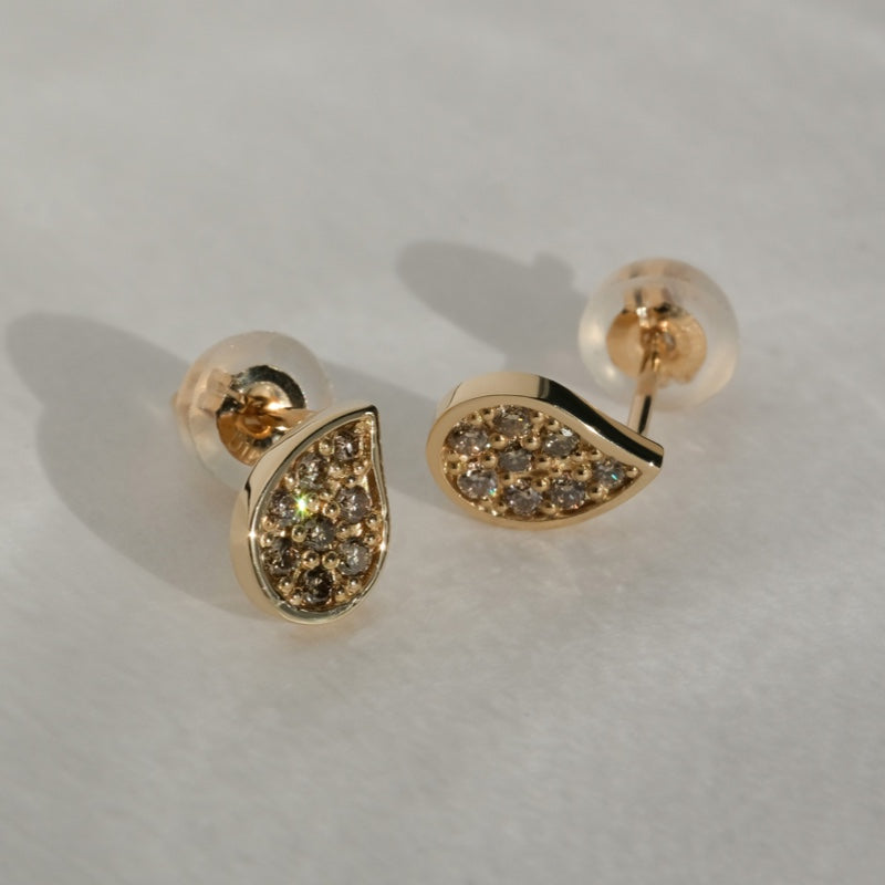 K10 エクリュ しずく ピアス / 10K Ecru Waterdrop Earrings