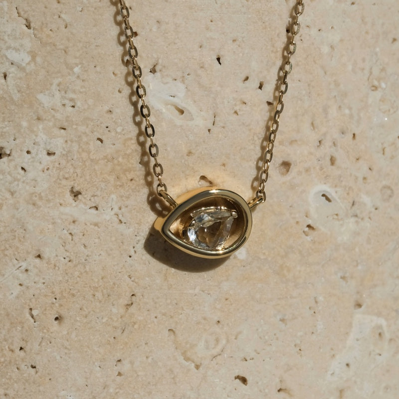 K10 アライ しずく ネックレス / 10K Awry Waterdrop Necklace