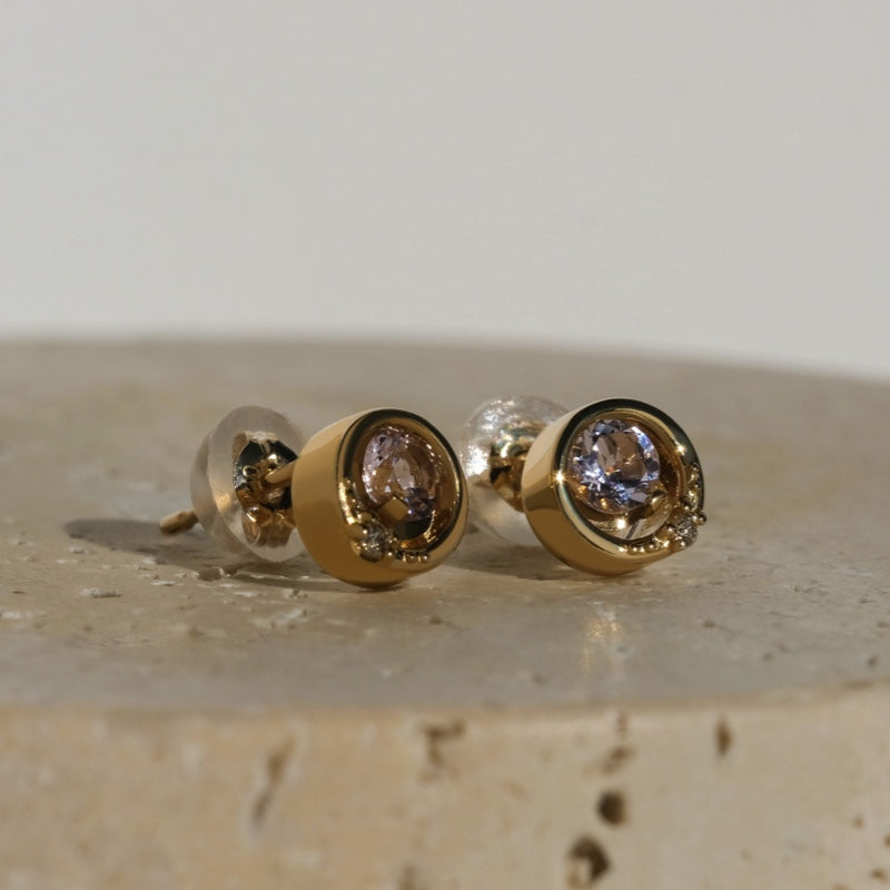 K10 アライ ダブル ストーン ピアス / 10K Awry Double Stone Earrings