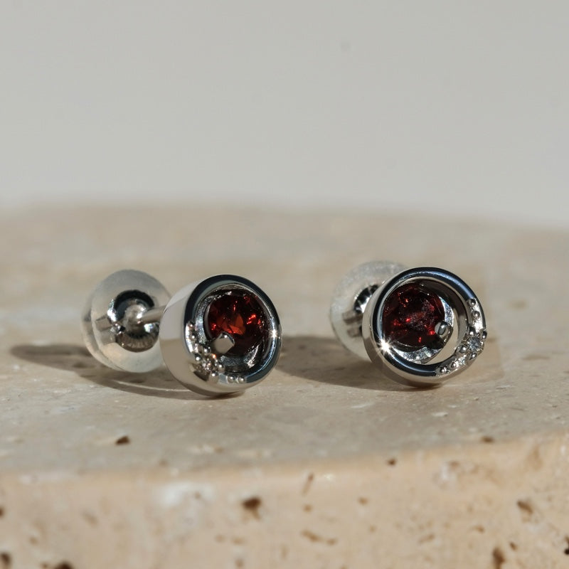 K10 アライ ダブル ストーン ピアス / 10K Awry Double Stone Earrings