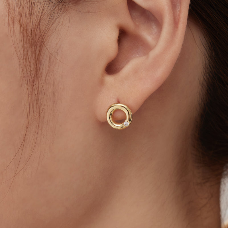 シルバー ウェーブ ドーナツ ピアス / Silver Wave Donut Earrings