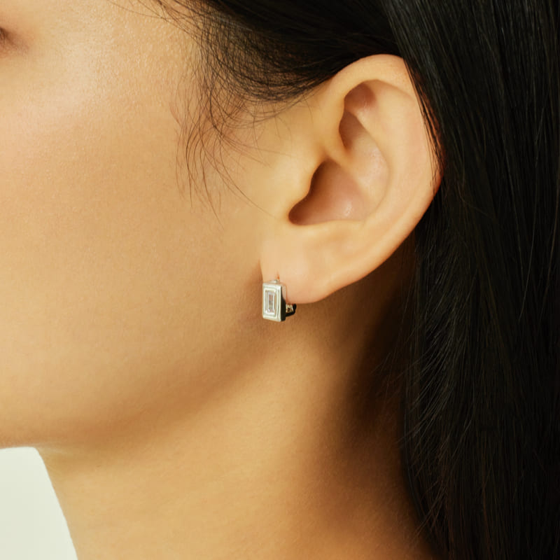 シルバー スクエア フレーム バゲット ワンタッチ ピアス / Silver Frame Baguette One Touch Earrings