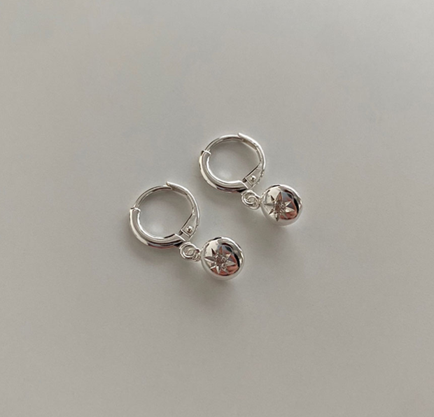 m.m.e _9 シルバースタードロップピアス