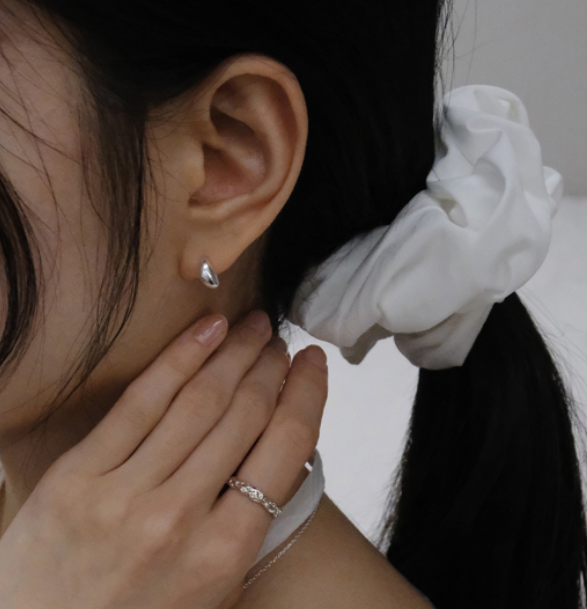 DEWDROP ピアス