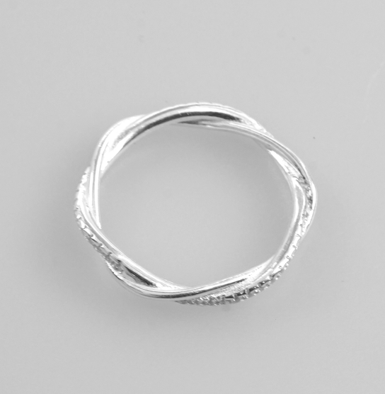 ツイストキュービックシルバーリング