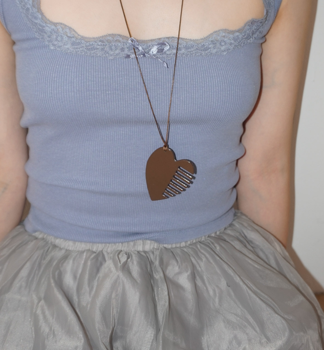 VALENTINE HEART BRUSH KEYRING (BROWN)