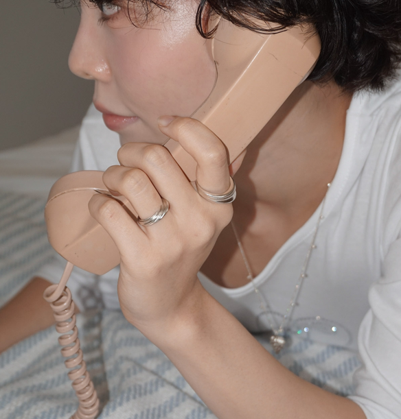 drape wave frill drop ring