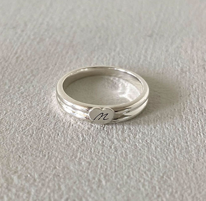 Petit initial ring (engraved)