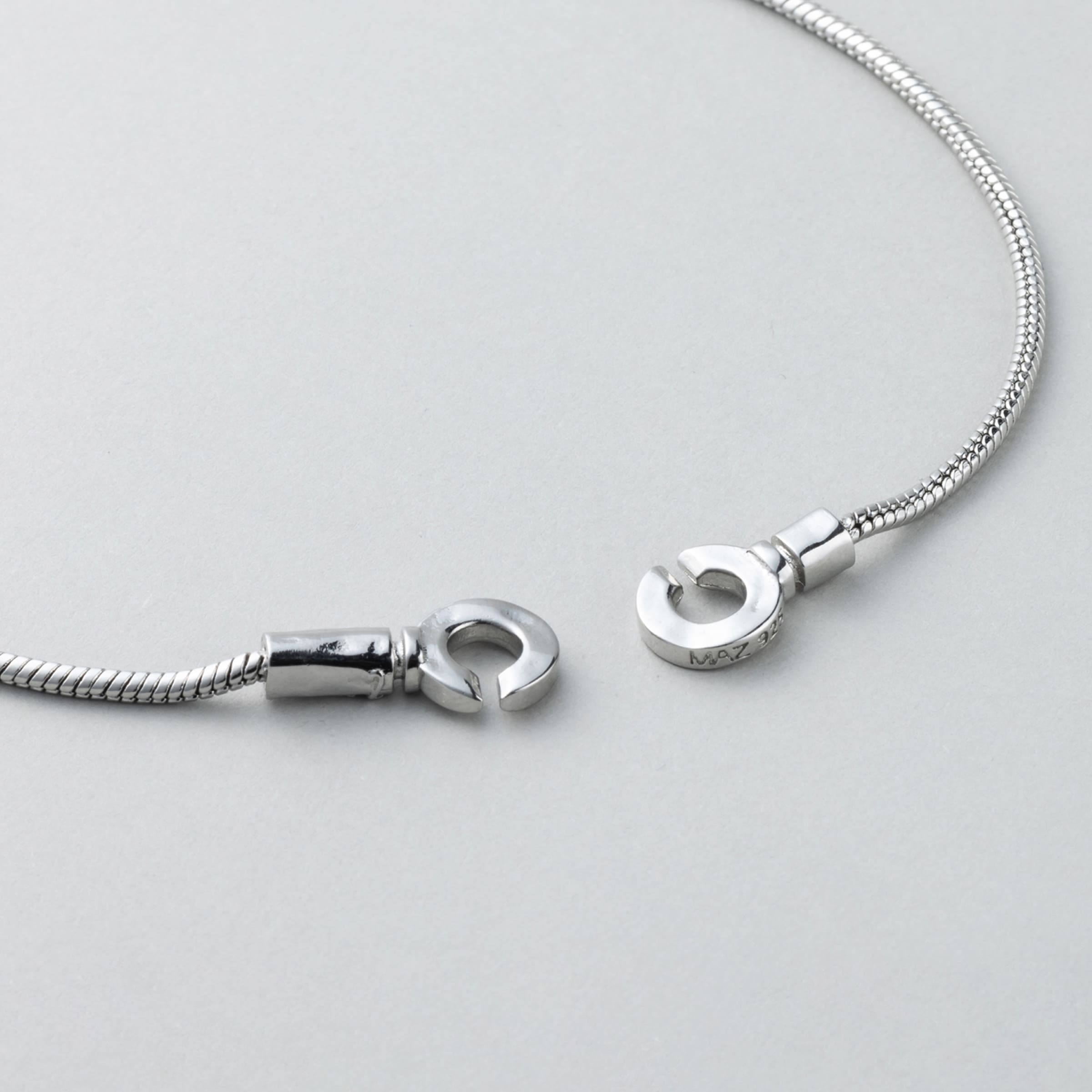 インフィニティ スネークチェーン ネックレス / INFINITY SNAKE CHAIN NECKLACE