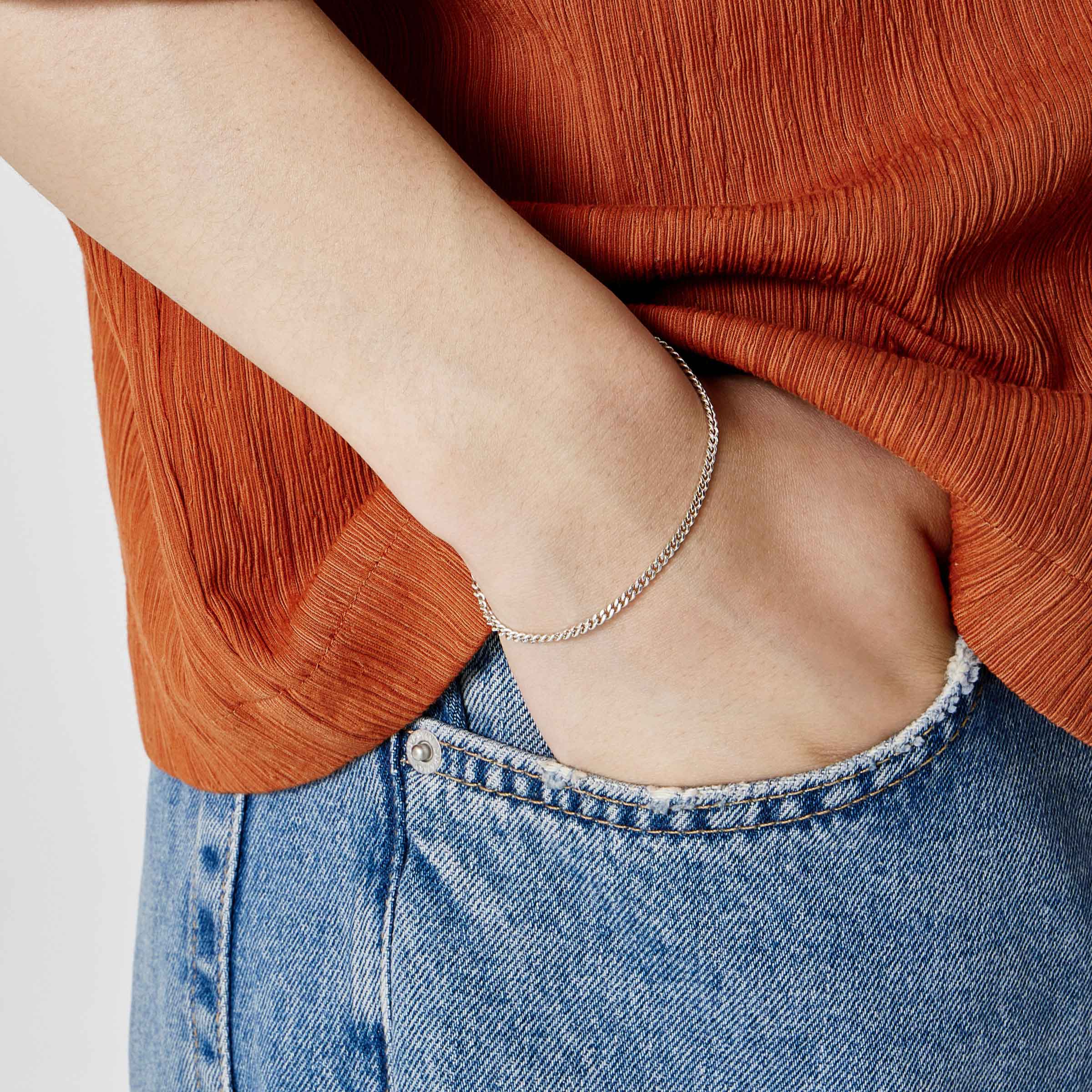 シルバー ベーシック カーブ チェーン ブレスレット / SILVER BASIC CURVED CHAIN BRACELET