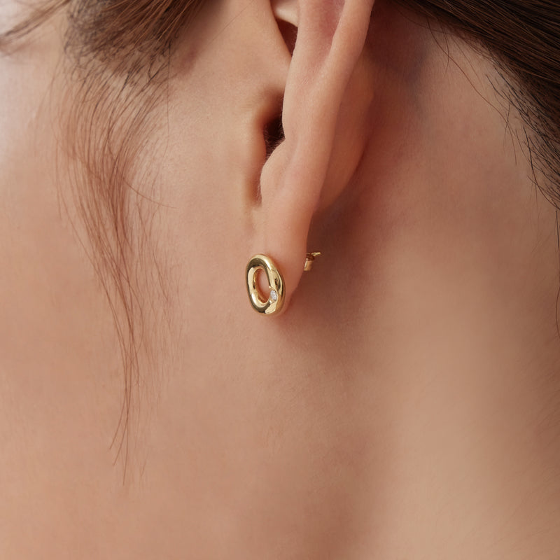 シルバー ウェーブ ドーナツ ピアス / Silver Wave Donut Earrings