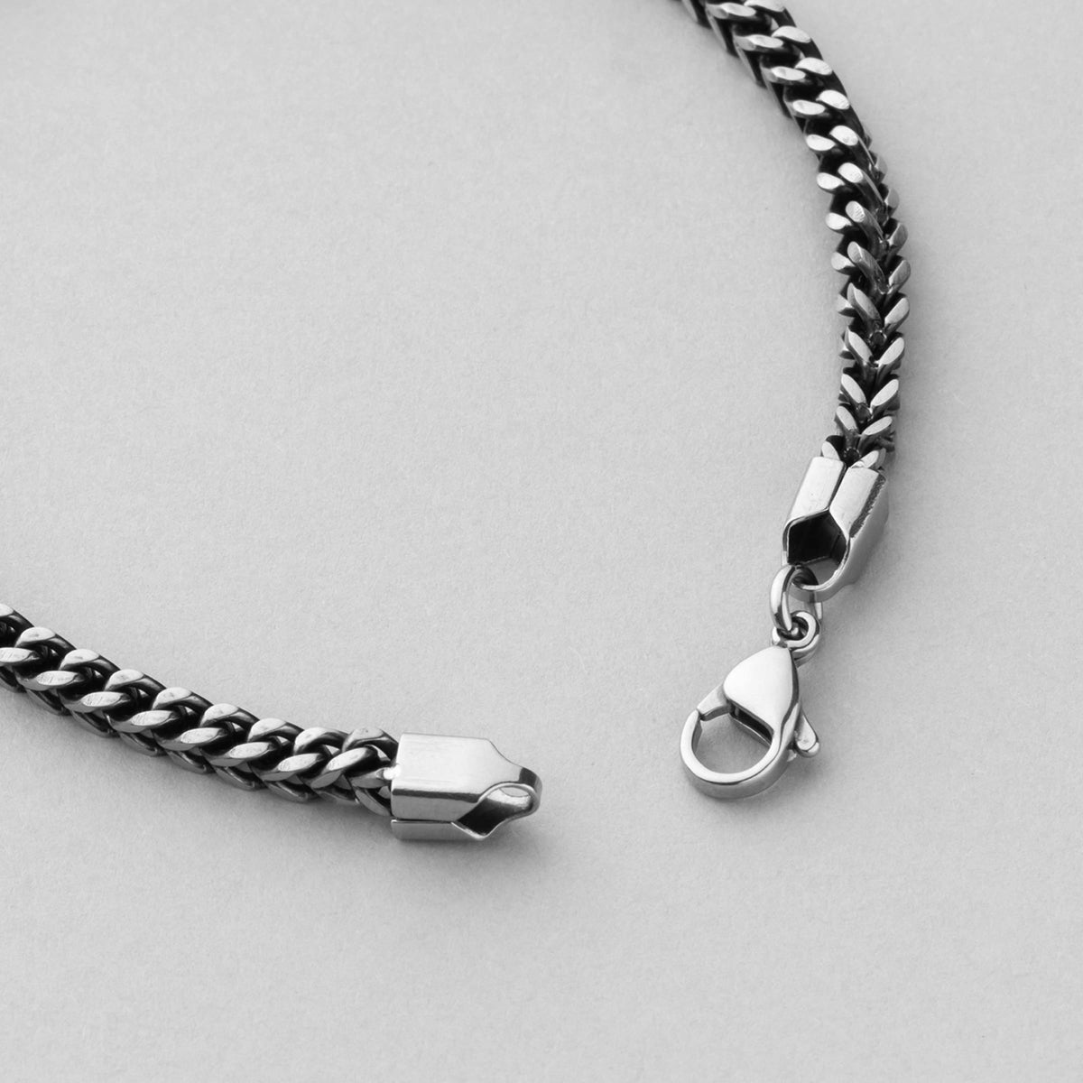 サージカル ブラック ロープ チェーン ブレスレット / SURGICAL STEEL BLACK ROPE CHAIN BRACELET