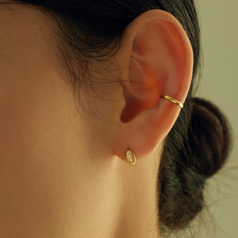 シルバー オーバル バゲット スクリュー ピアス / Silver Oval Baguette Piercing