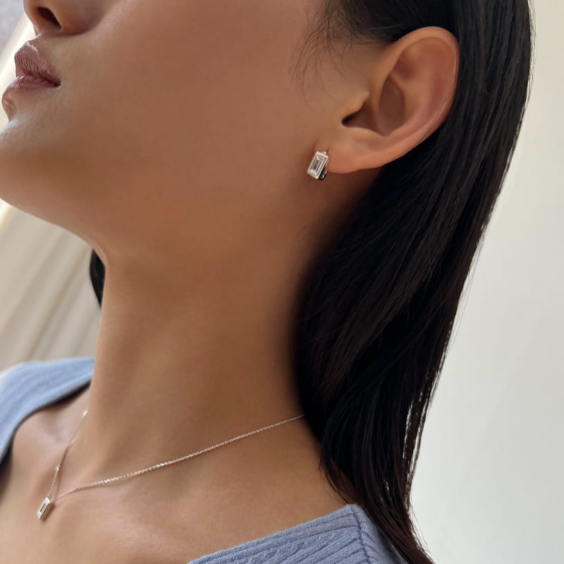 シルバー スクエア フレーム バゲット ワンタッチ ピアス / Silver Frame Baguette One Touch Earrings