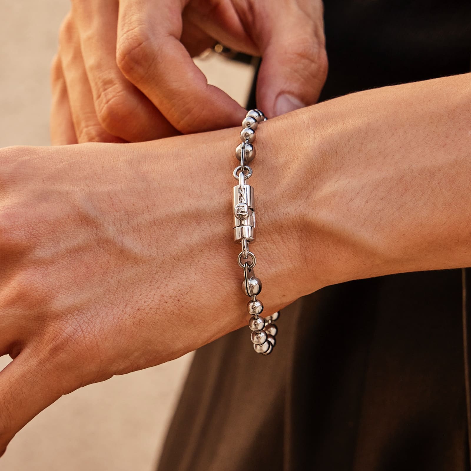マグネット ボール チェーン ブレスレット / MAGNET BALL CHAIN BRACELET