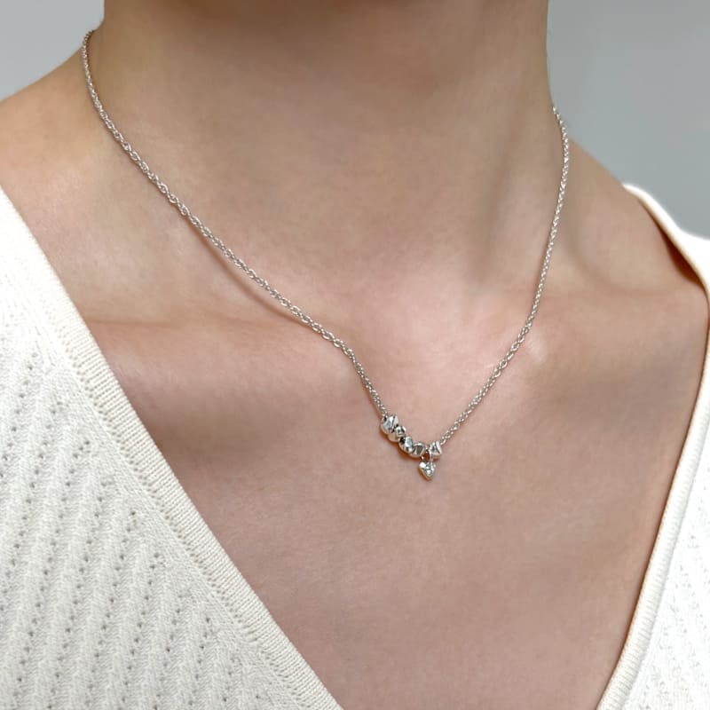 シルバー ラフ ハート ボール ネックレス / Silver Rough Heart Ball Necklace