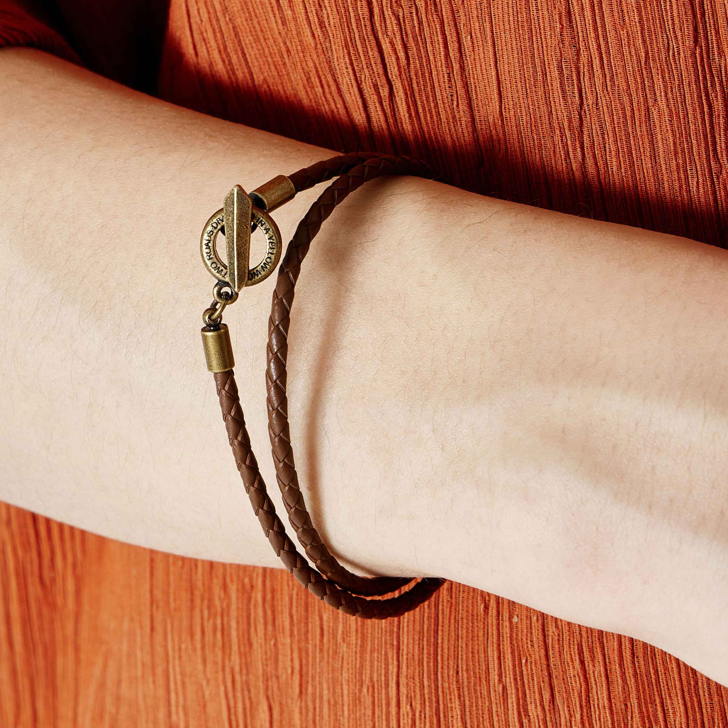 アンティーク トグル レザー 2ライン ブレスレット / ANTIQUE TOGGLE LEATHER TWO LINES BRACELET