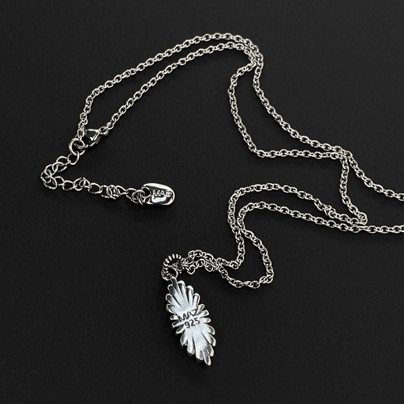 シルバー ドット パターン ネックレス / SILVER DOT PATTERN NECKLACE