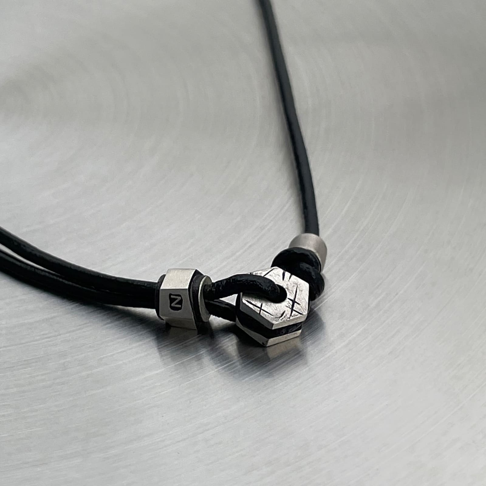 シルバー ヘキサゴン ナット レザー ネックレス / SILVER HEXAGON NUT LEATHER NECKLACE