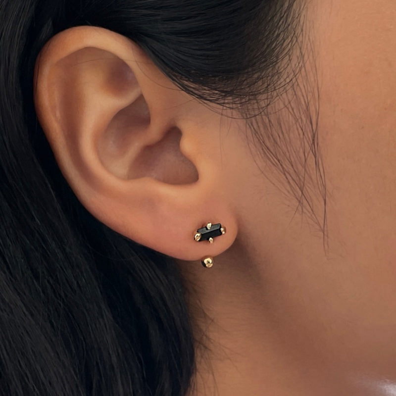 K14 ブラック バゲット ブラン ピアス / 14K Black Baguette Blanc Piercing