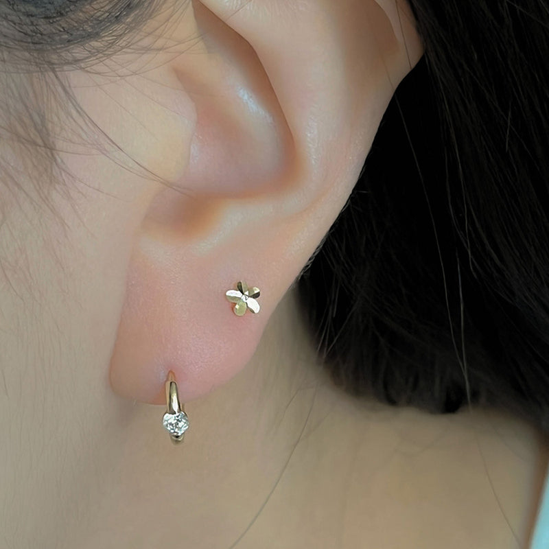 14k gold flower earrings