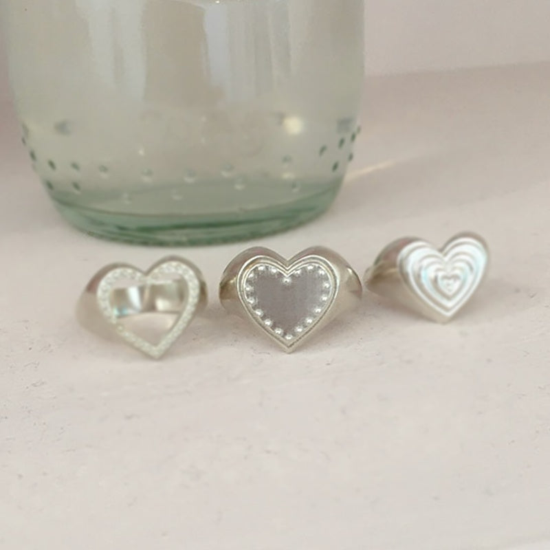 ICING COOKIE HEART STUD RING