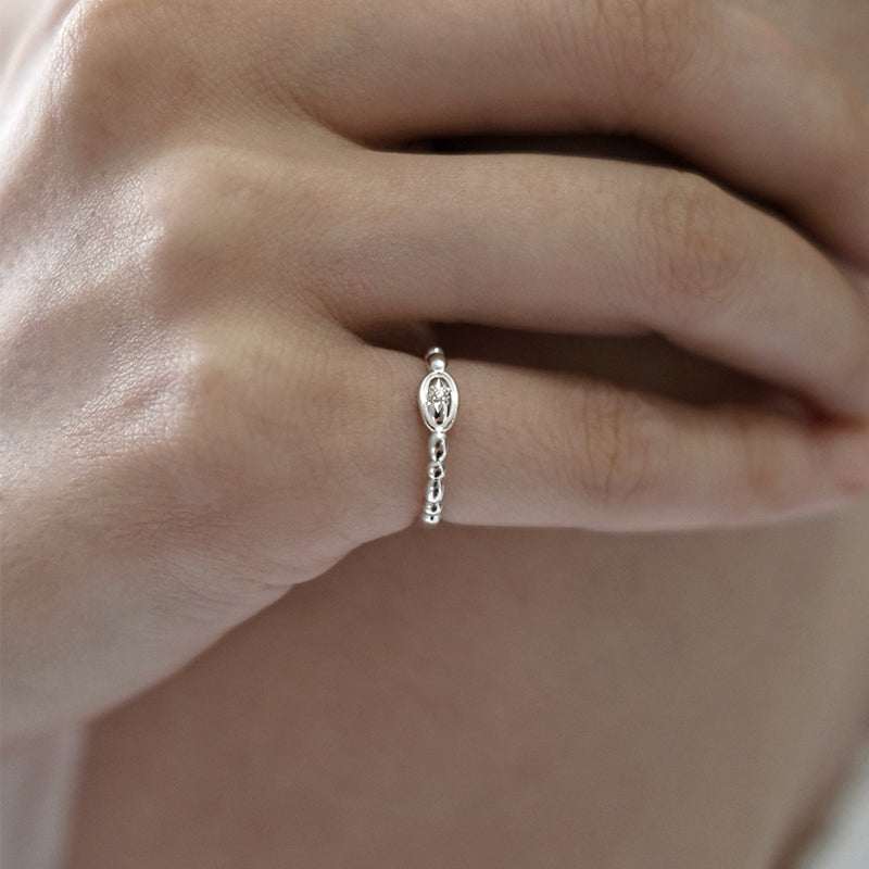 Sparkle oval ring