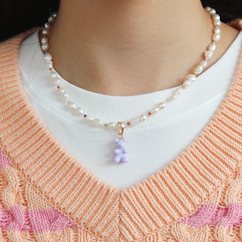 Freshwater pearl necklace