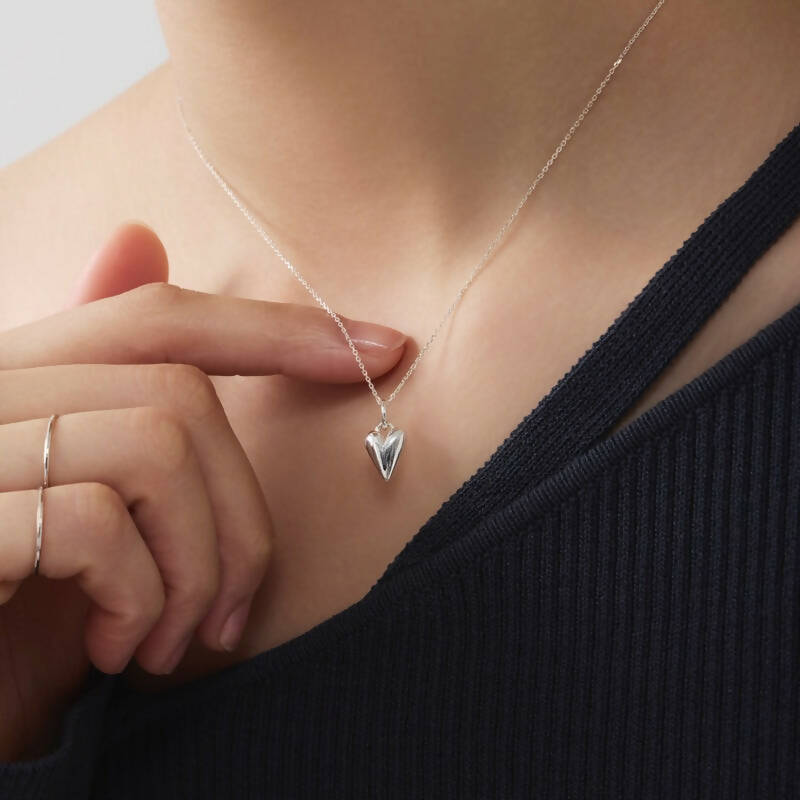 シルバー ベーシック ハート ペンダント ネックレス / Silver Basic Heart Pendant Necklace