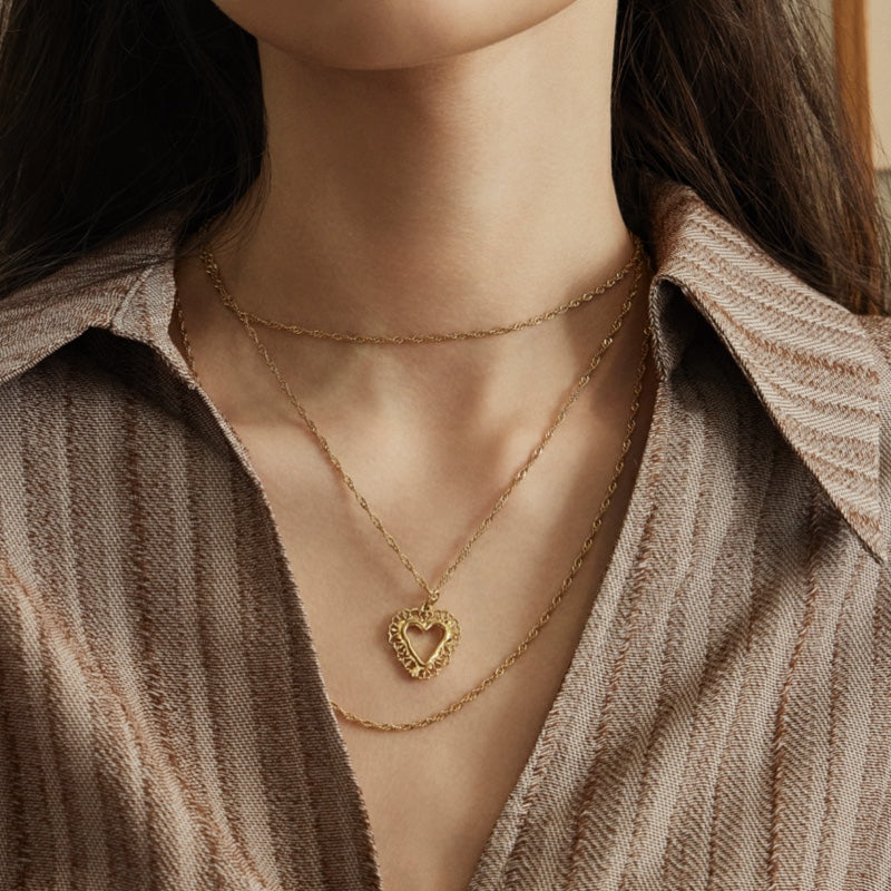 ROMANCE レース ハート トリプル ネックレス / ROMANCE LACE HEART TRIPLE NECKLACE