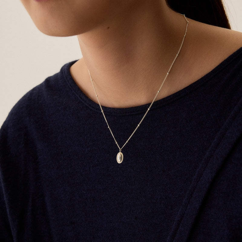 シルバー オーバル ネックレス / SILVER OVAL NECKLACE