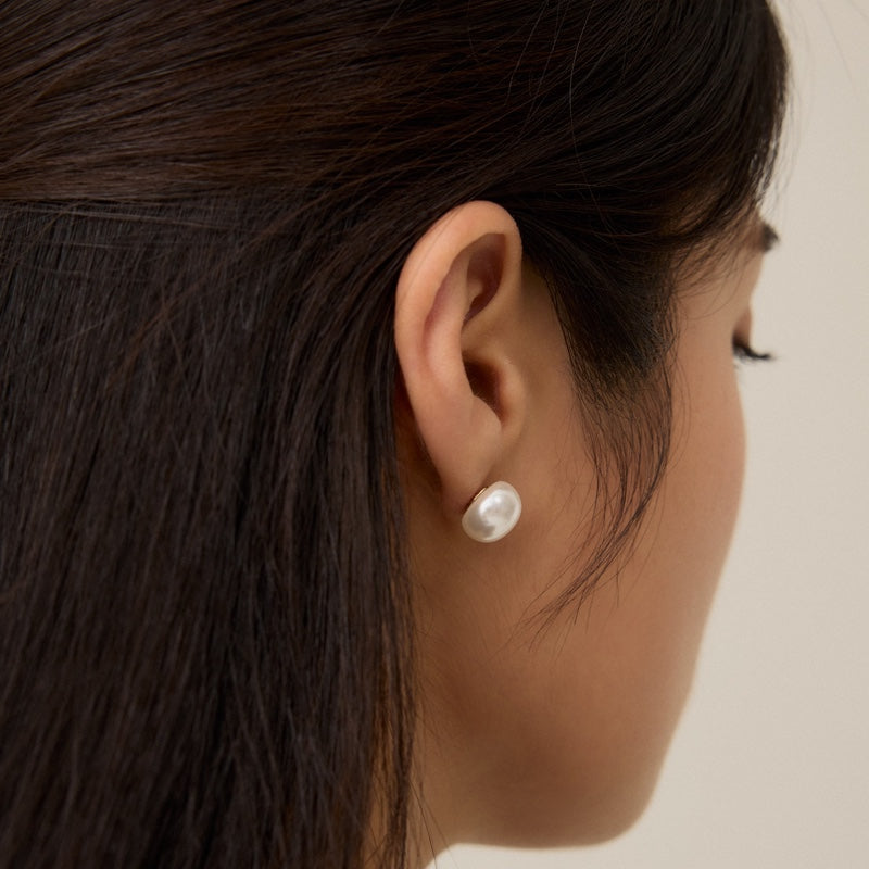 ボタン パール ベーシック ピアス / BUTTON PEARL BASIC EARRINGS