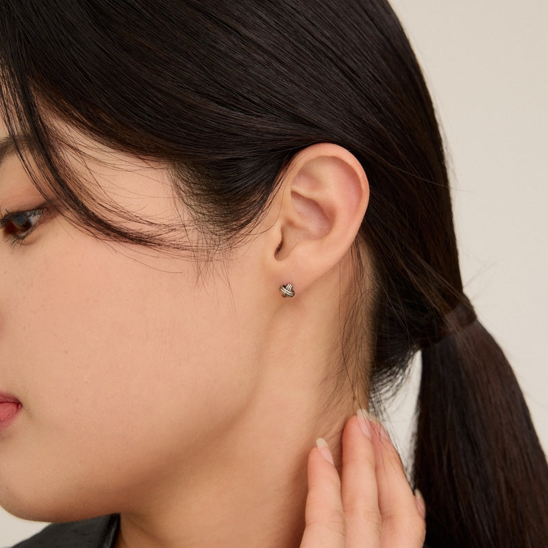 サージカル X アンティーク スクリュー ピアス / SURGICAL X ANTIQUE PIERCING