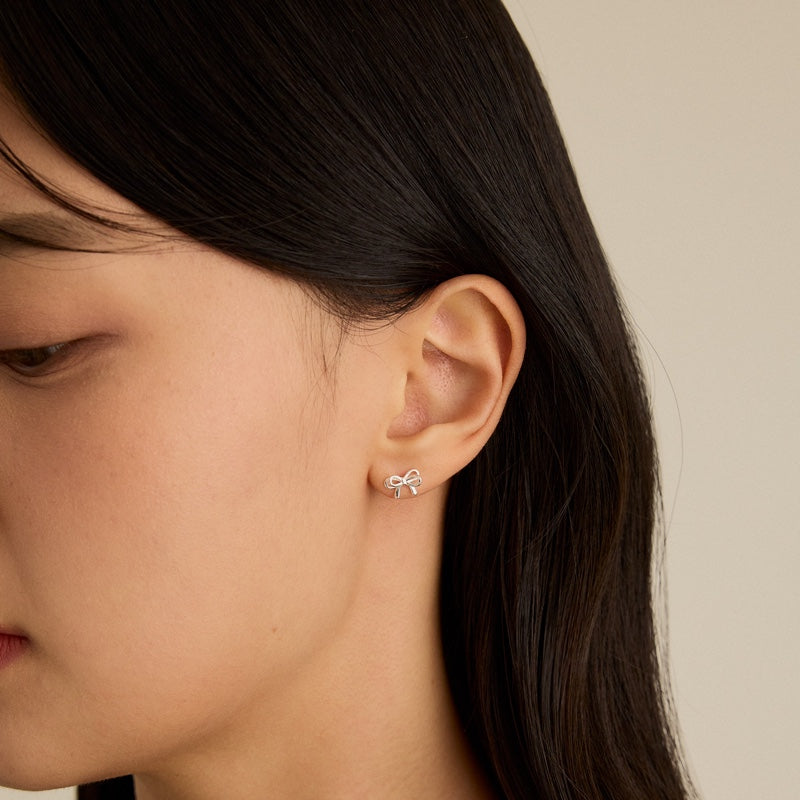 シルバー リボン ライン ピアス / SILVER RIBBON LINE EARRINGS