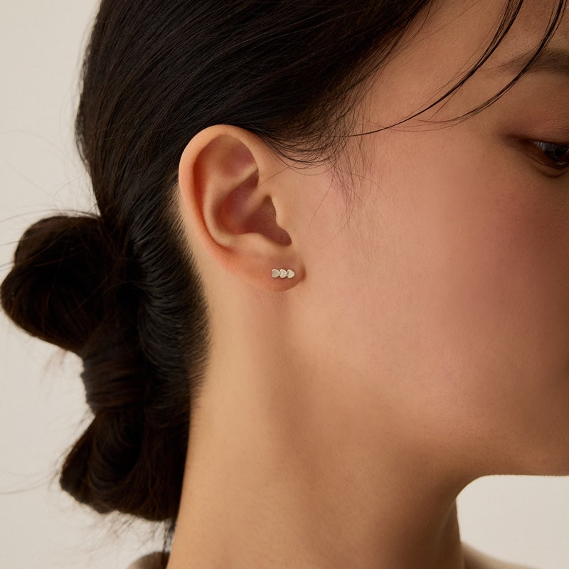 シルバー トリプル ハート ピアス / SILVER TRIPLE HEART EARRINGS