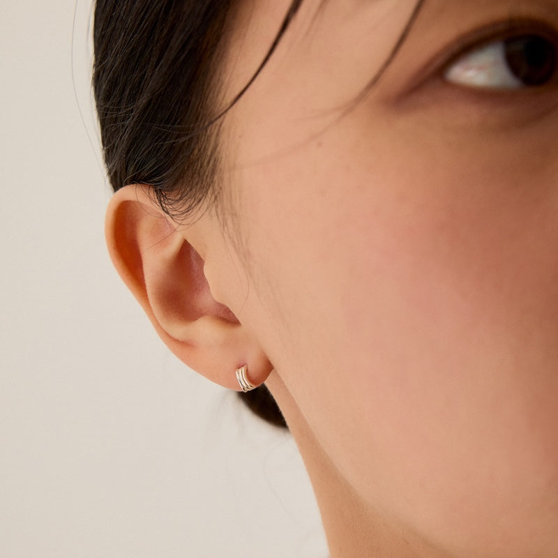 シルバー トリプル ライン ピアス / SILVER TRIPLE LINE EARRINGS