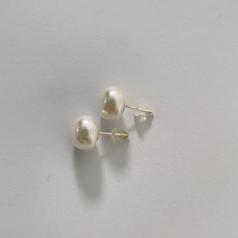 ボタン パール ベーシック ピアス / BUTTON PEARL BASIC EARRINGS
