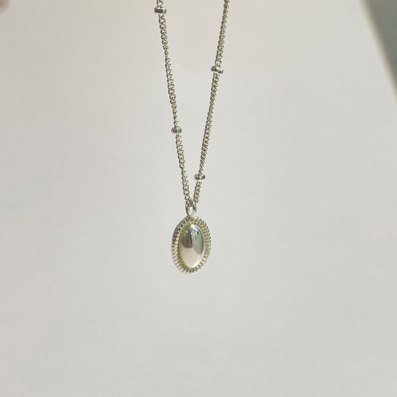 シルバー オーバル ネックレス / SILVER OVAL NECKLACE