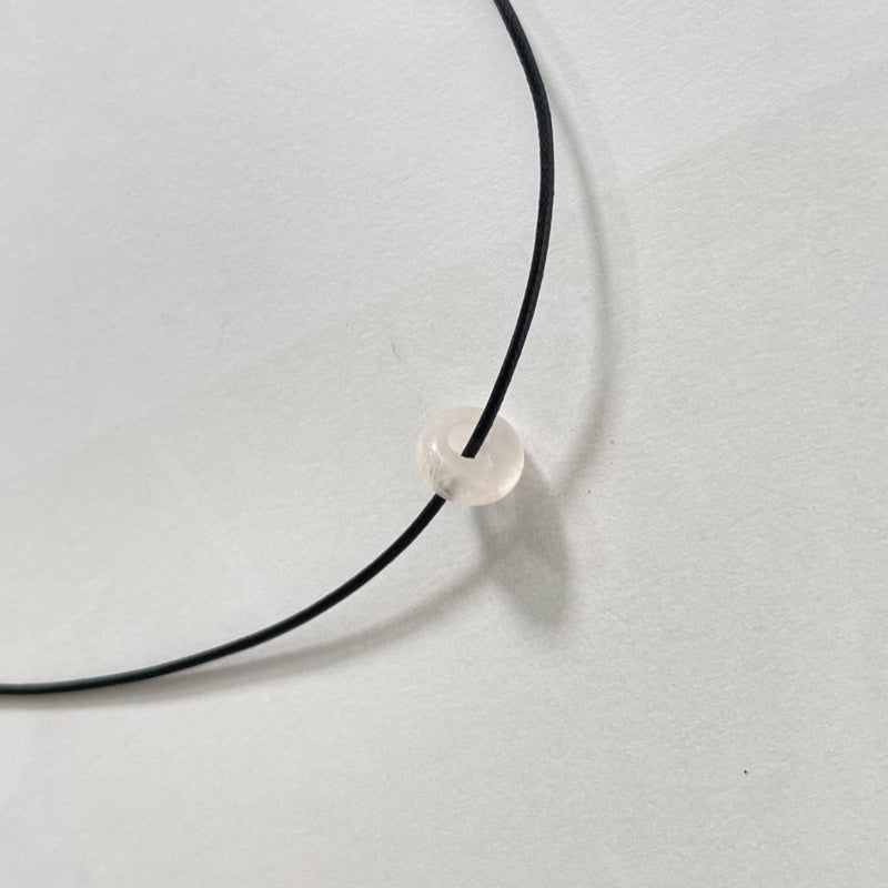 半透明 リング ペンダント レザー ネックレス / TRANSLUCENT RING PENDANT LEATHER NECKLACE