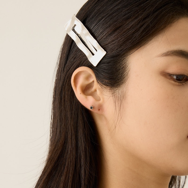 サージカル ブラック ストーン ベーシック スクリュー ピアス / SURGICAL BLACK STONE BASIC PIERCING