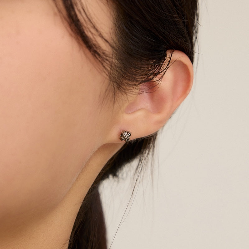 サージカル X アンティーク スクリュー ピアス / SURGICAL X ANTIQUE PIERCING