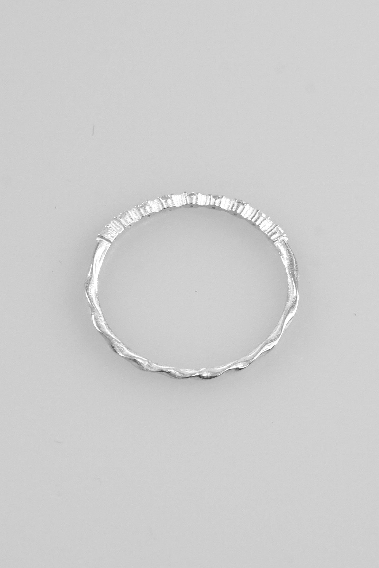 Circular Cubic Twist Line Ring
