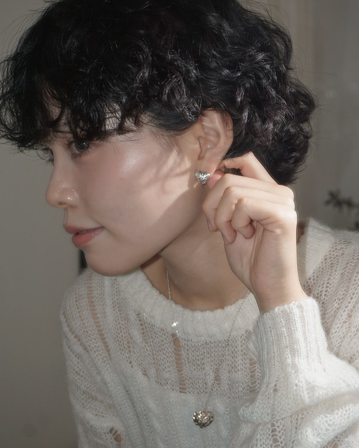 VELVET HEART STUD EARRING