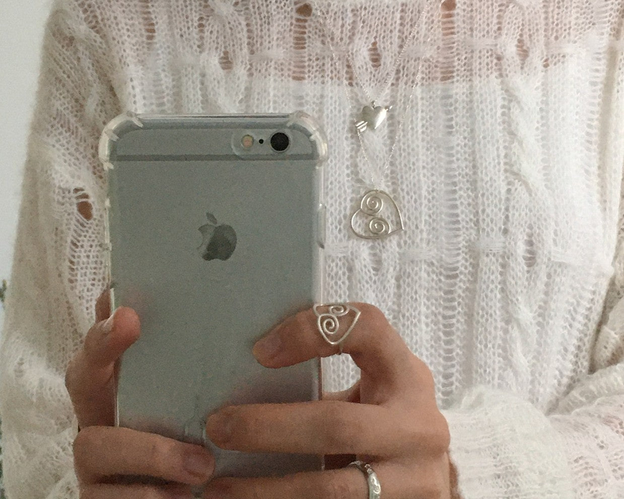 MOOD LOOP HEART LONG NECKLACE