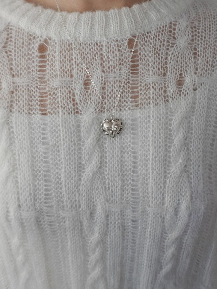 CUSHION HEART RIBBOON NECKLACE