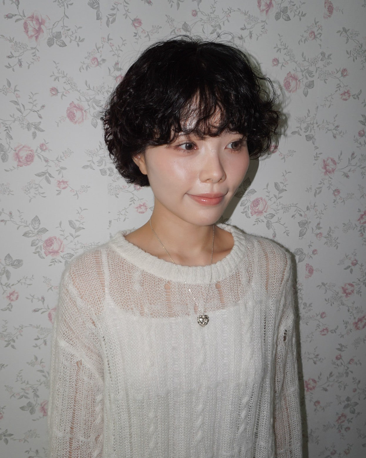 CUSHION HEART RIBBOON NECKLACE