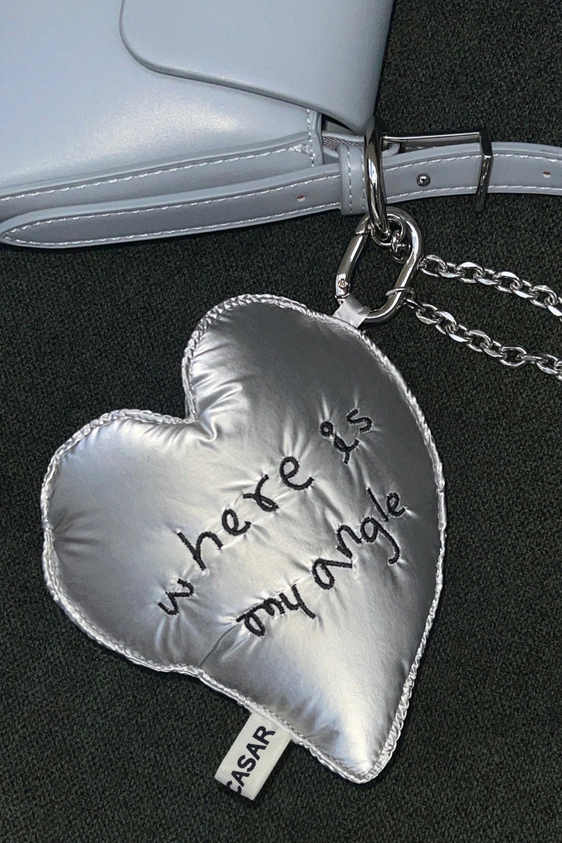 ママハート AirPodsケース