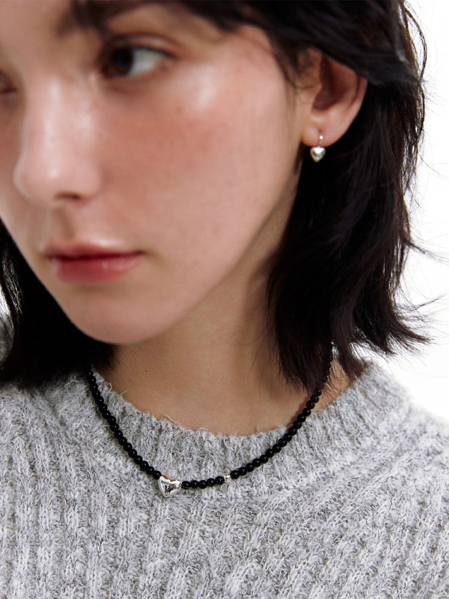 Love mini one-touch earrings (2 colors)