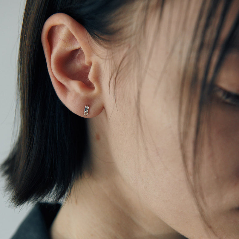 キャレ デュー ピアス / CARRE DEW EARRING | アモンズ – amondz