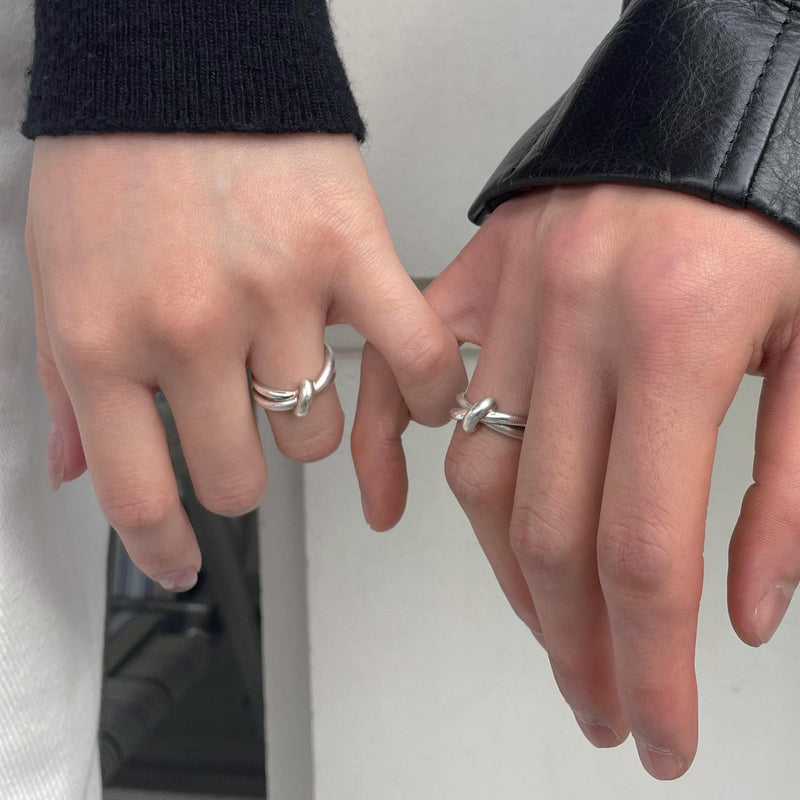 BRIEF KNOT RING